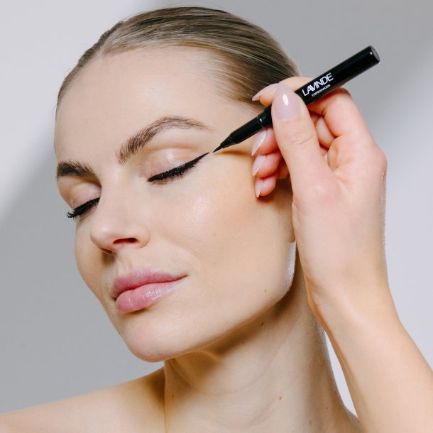 Lavinde Copenhagen NOTABLE Liquid Eyeliner
