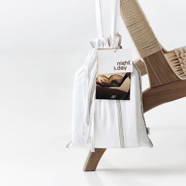 Night &amp; Day - Flow sengetj - Beige - Flere strrelser