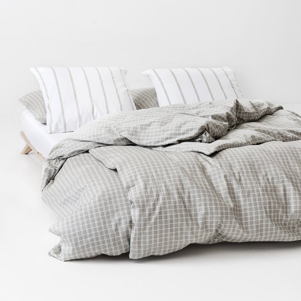 Night &amp; Day - Snooze Check - Beige - 140 x 200