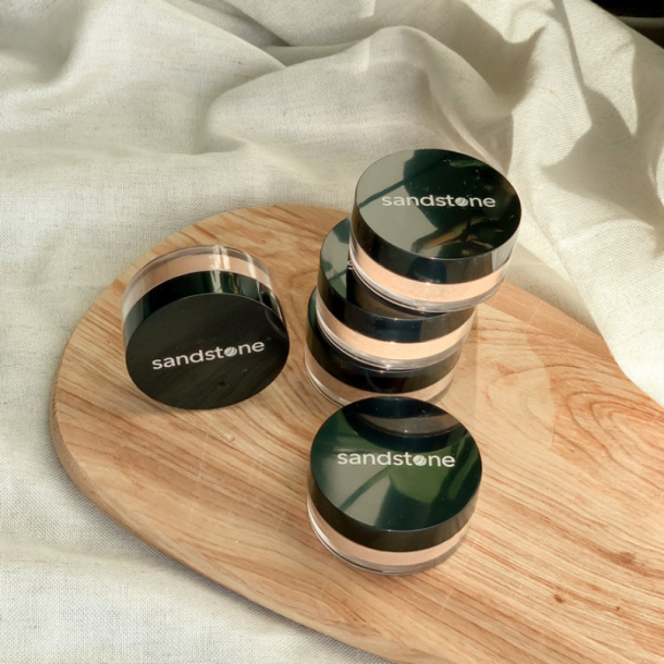 Sandstone Scandinavia Velvet Skin Loose Mineral Foundation 